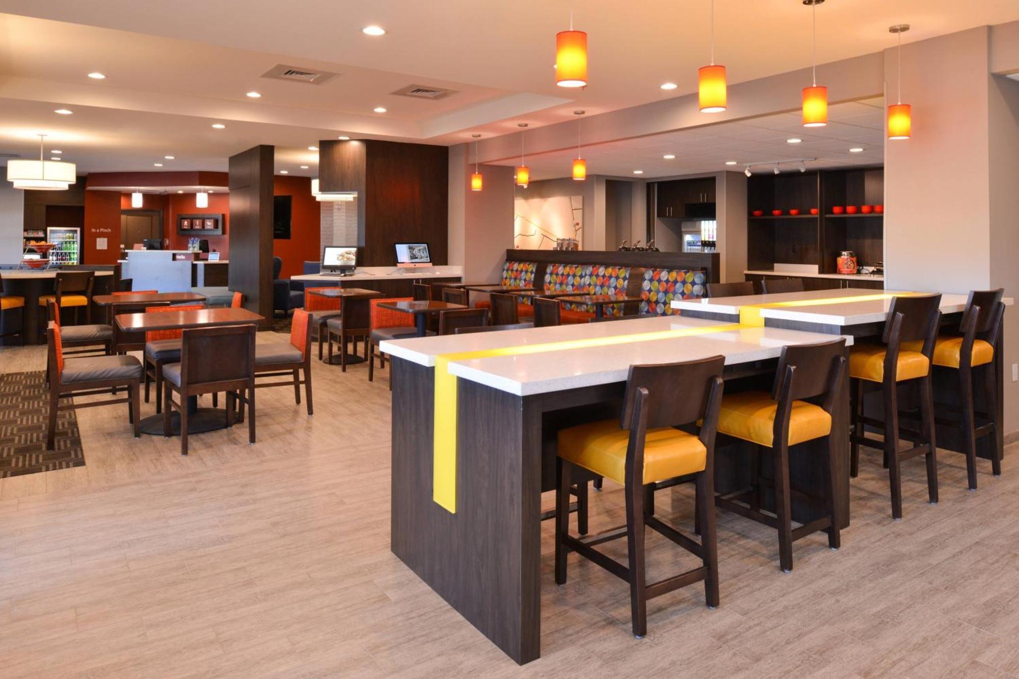 Towneplace Suites By Marriott Laplace Exterior photo
