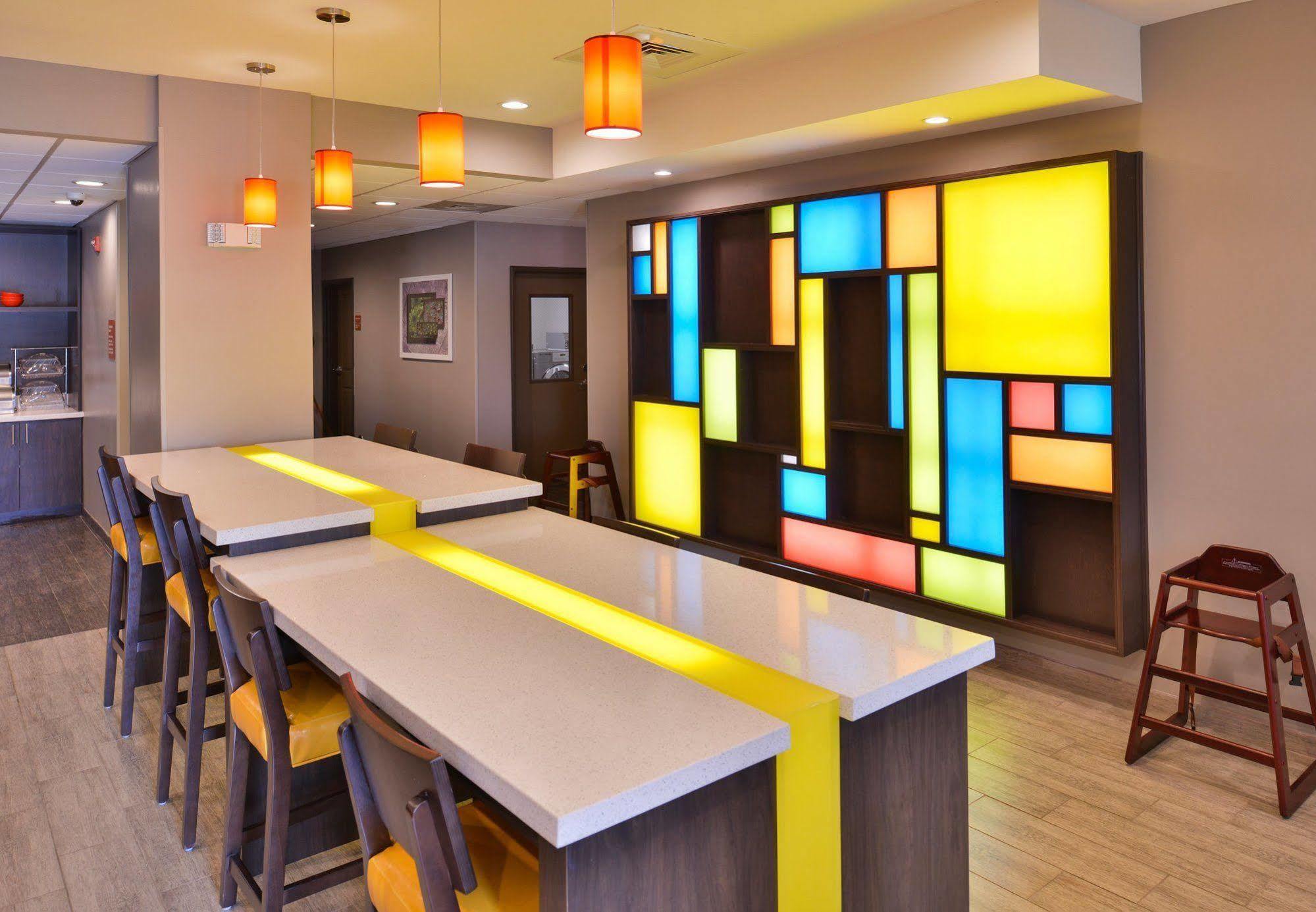 Towneplace Suites By Marriott Laplace Exterior photo